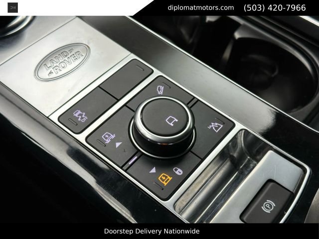 Used 2019 Land Rover Range Rover Supercharged AWD/4WD image 37
