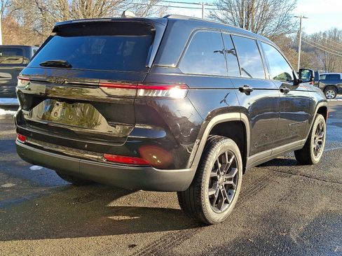 New 2025 Jeep Grand Cherokee Limited image 6