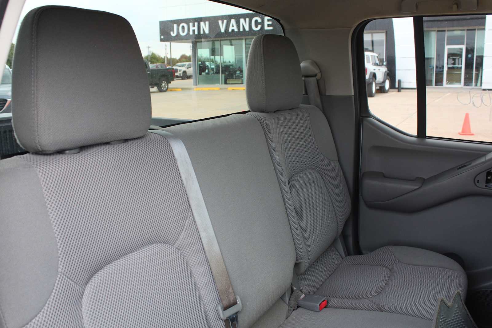 Used 2019 Nissan Frontier SV RWD image 21