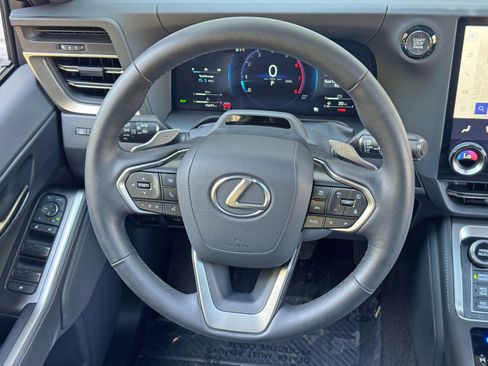 Used 2024 Lexus GX 550 AWD/4WD image 21