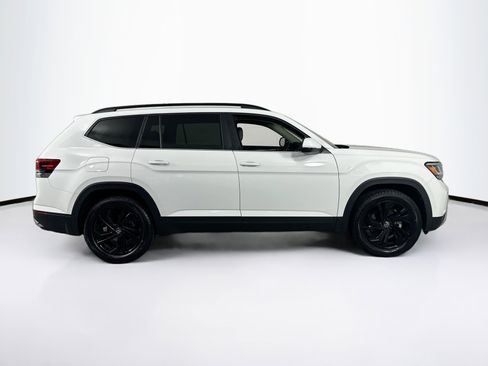 Used 2023 Volkswagen Atlas SE image 4