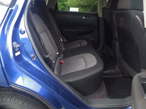 Used 2008 Nissan Rogue SL w/ Moonroof Pkg AWD/4WD image 16