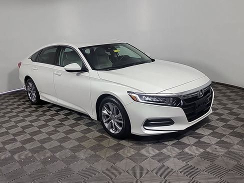 Certified 2018 Honda Accord LX image 1