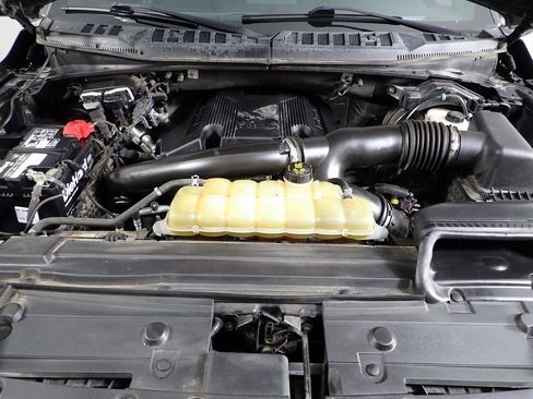 Used 2019 Ford F150 XLT w/ Equipment Group 302A Luxury image 9