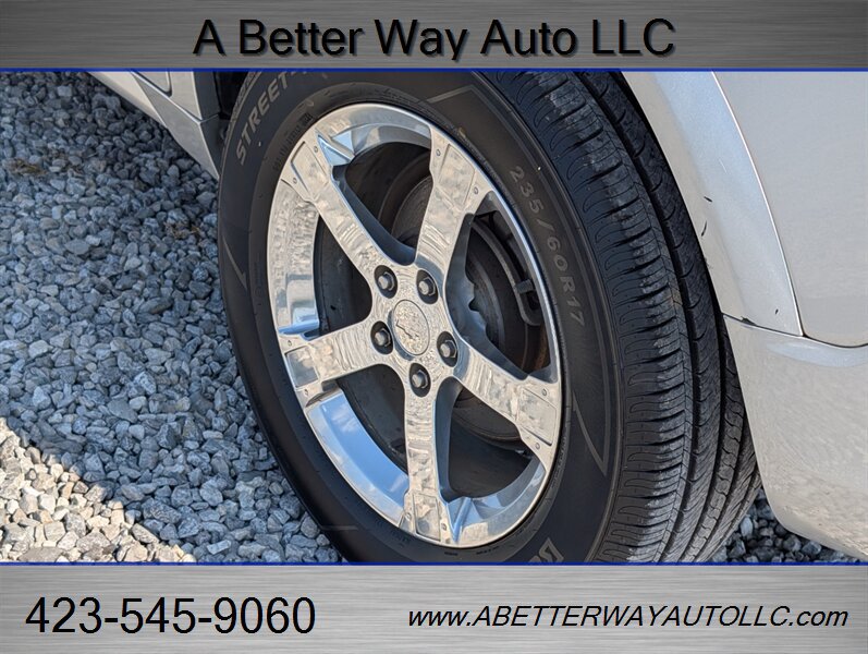 Used 2014 Chevrolet Captiva Sport LT FWD image 21