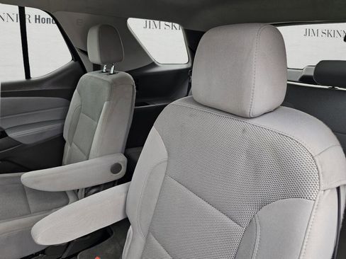 Used 2019 Chevrolet Traverse LT image 34