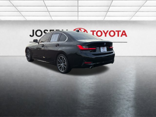 Used 2019 BMW 330i xDrive Sedan w/ Driving Assistance Package AWD/4WD image 12