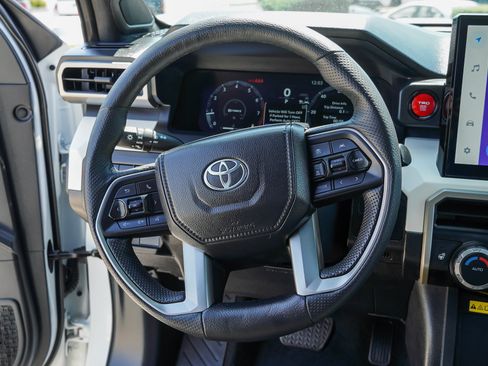 Used 2024 Toyota Tacoma TRD Off-Road w/ TRD Off Road Upgrade Package AWD/4WD image 33