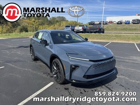 New 2025 Toyota Crown Signia Limited image 1