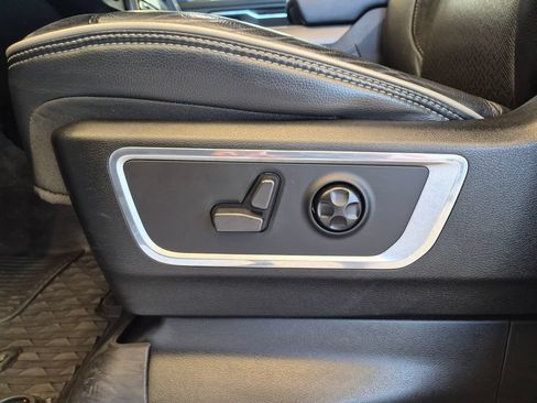 Used 2021 RAM 1500 Laramie AWD/4WD image 17