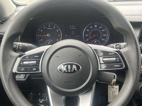 Used 2020 Kia Forte LXS FWD image 22