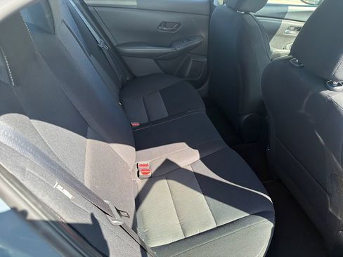 Used 2024 Nissan Sentra SV FWD image 13