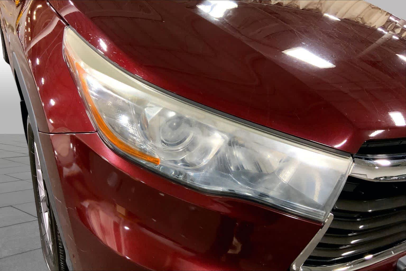 Used 2015 Toyota Highlander Plus AWD/4WD image 28