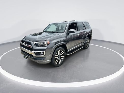 Used 2018 Toyota 4Runner Limited AWD/4WD image 4