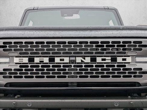 Used 2022 Ford Bronco Badlands image 22