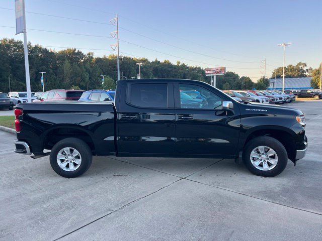 Used 2025 Chevrolet Silverado 1500 LT RWD image 8