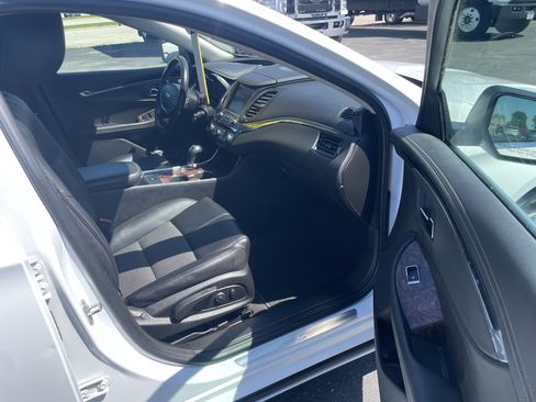 Used 2014 Chevrolet Impala LT w/ Convenience Package FWD image 27