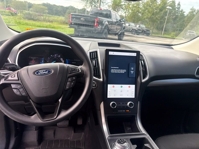 Used 2021 Ford Edge SE AWD/4WD image 12