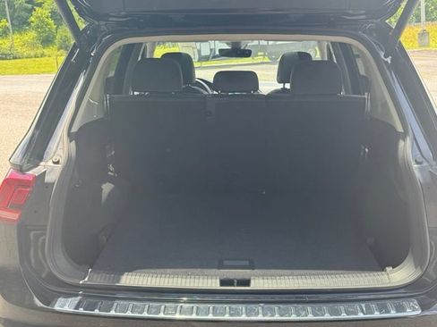 Used 2024 Volkswagen Tiguan SE AWD/4WD image 29
