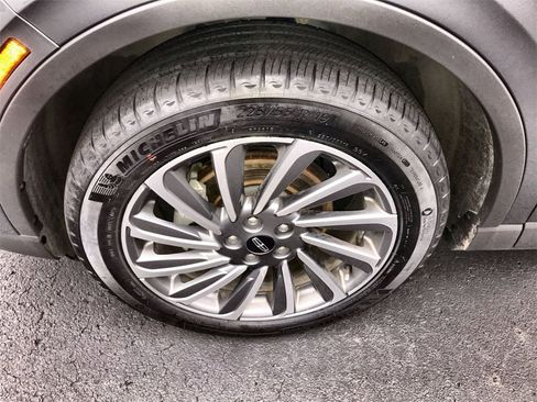 Used 2024 Lincoln Corsair Reserve w/ Equipment Group 201A image 10