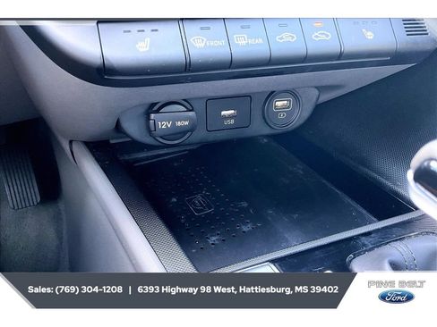 Used 2023 Hyundai Elantra SEL w/ Convenience Package FWD image 22