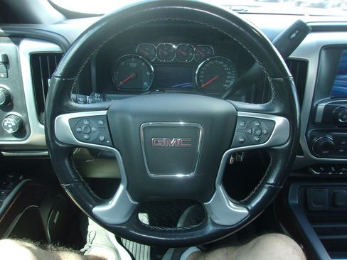 Used 2018 GMC Sierra 1500 SLT AWD/4WD image 10