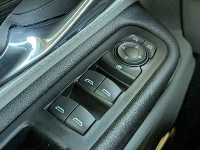 Used 2022 GMC Terrain SLT FWD image 29