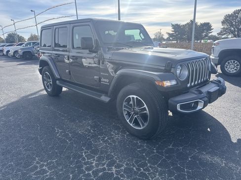 Used 2023 Jeep Wrangler Unlimited Sahara image 7