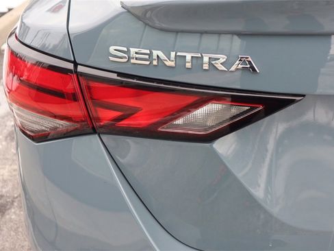 Certified 2025 Nissan Sentra SR w/ SR Premium Package image 25