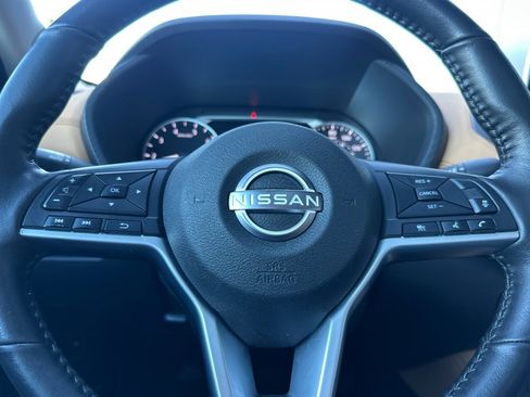 Used 2024 Nissan Sentra SV w/ SV Premium Package image 29