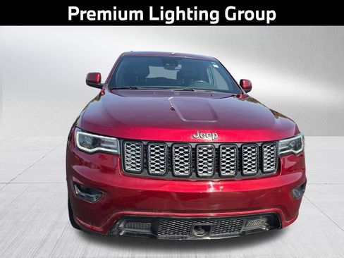 Used 2020 Jeep Grand Cherokee Altitude AWD/4WD image 5