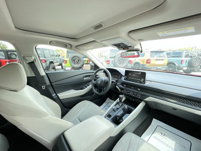 Certified 2025 Honda Accord SE image 34
