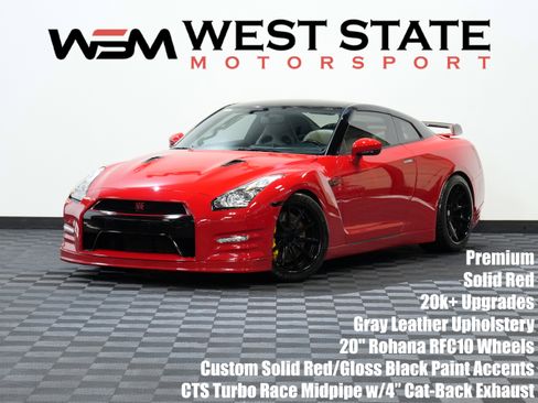 Used 2012 Nissan GT-R Premium image 1