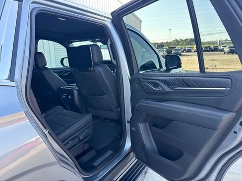Used 2024 GMC Yukon Denali AWD/4WD image 18