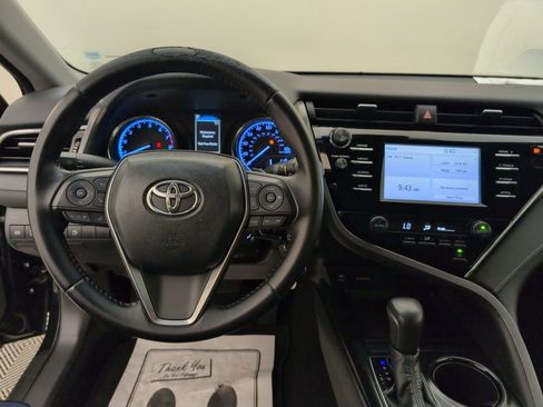 Used 2018 Toyota Camry SE image 22
