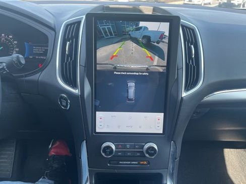 Used 2024 Ford Edge Titanium image 24