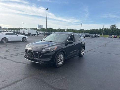 Used 2020 Ford Escape SE FWD image 4