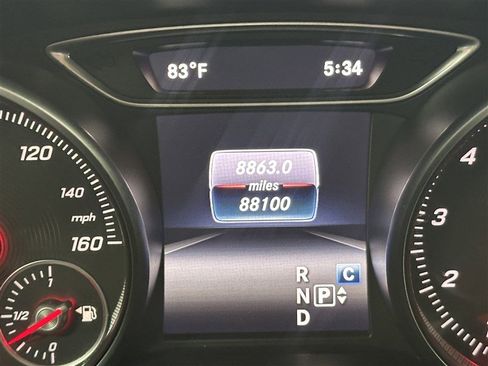 Used 2020 Mercedes-Benz GLA 250 4MATIC w/ Premium Package image 25