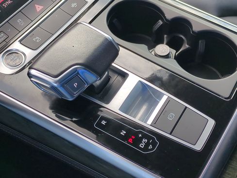 Used 2023 Audi Q7 Premium Plus image 24