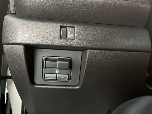 Used 2023 Chevrolet Colorado W/T w/ Advanced Trailering Package RWD image 28