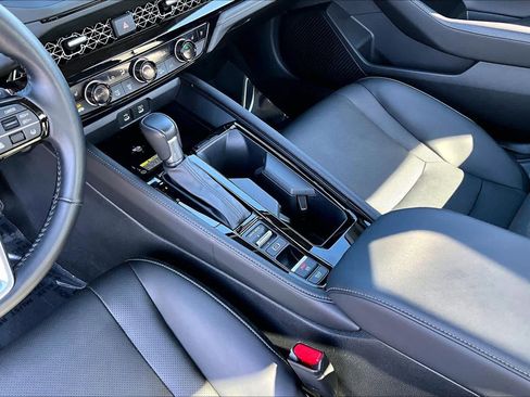 Used 2023 Honda Accord Touring image 17