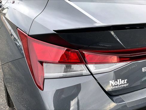 Used 2025 Hyundai Elantra Sport image 30