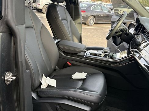 Used 2021 Audi Q8 Prestige w/ Prestige Package image 20