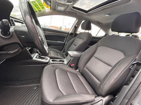 Used 2018 Hyundai Elantra Value Edition w/ Cargo Package image 15