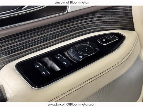 Certified 2023 Lincoln Navigator Black Label image 19