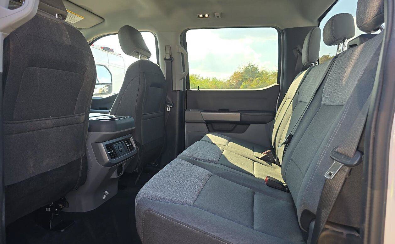 Certified 2025 Ford F250 XLT w/ FX4 Off-Road Package AWD/4WD image 7