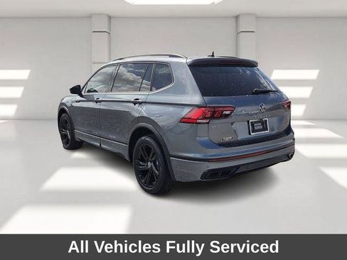 Used 2023 Volkswagen Tiguan SE R-Line image 3
