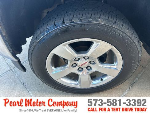 Used 2014 GMC Sierra 1500 SLT w/ SLT Preferred Package AWD/4WD image 8