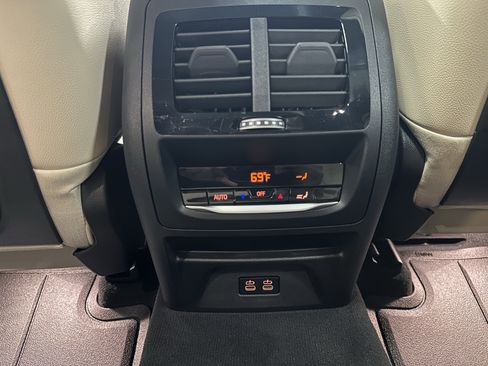 Used 2023 BMW X3 xDrive30i w/ Convenience Package image 21