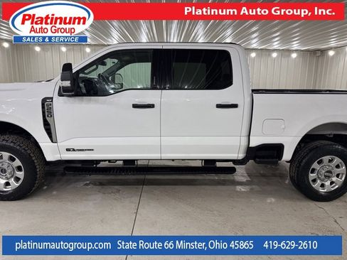 Used 2023 Ford F250 XLT image 2